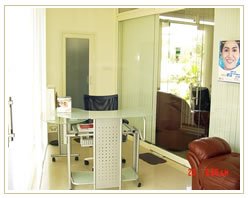 Slider image (9) Cheema Dental Implant Centre